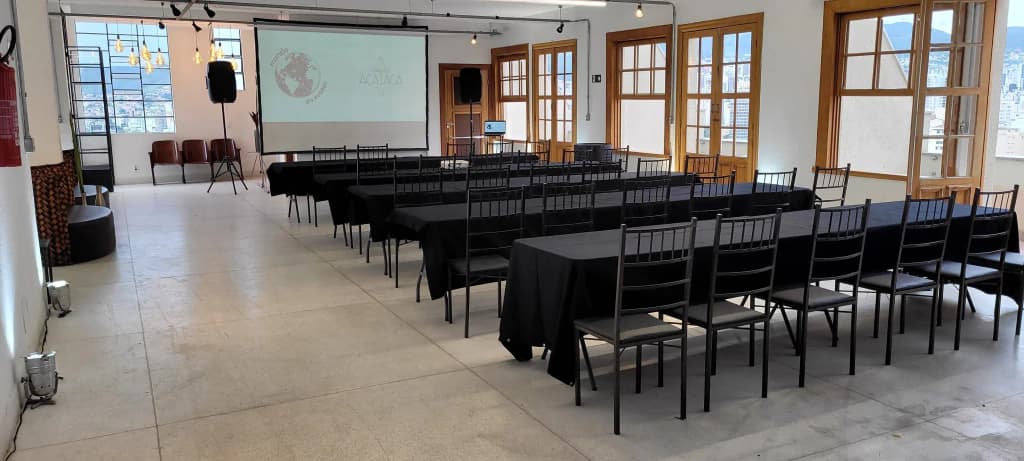 Mesa Dobrável Preta 1,80x0,90m